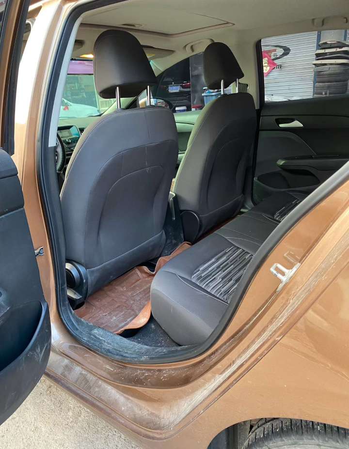 Chevrolet Cavalier 8