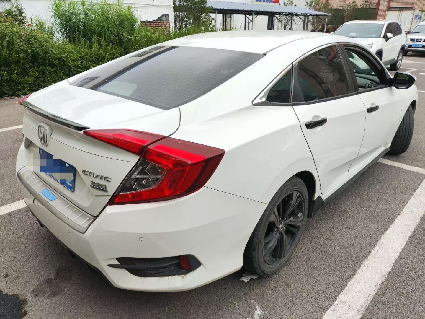 Honda Civic Dynamic Edition 4