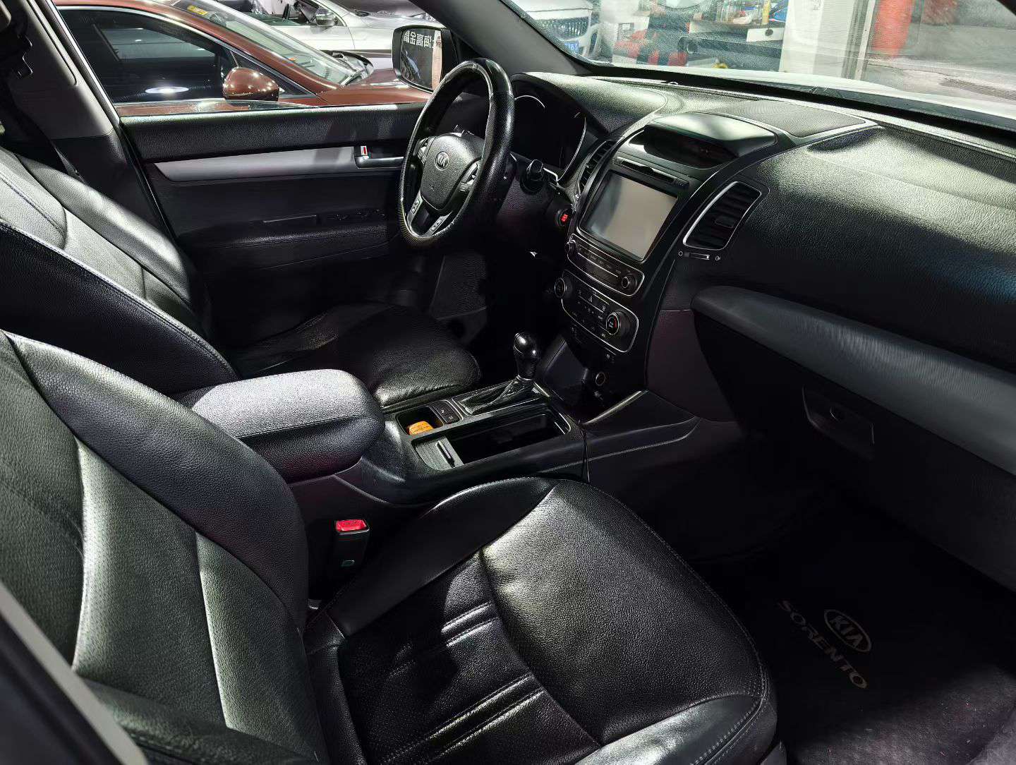 Kia Sorento 2.4 4WD 7-Seater Luxury 6