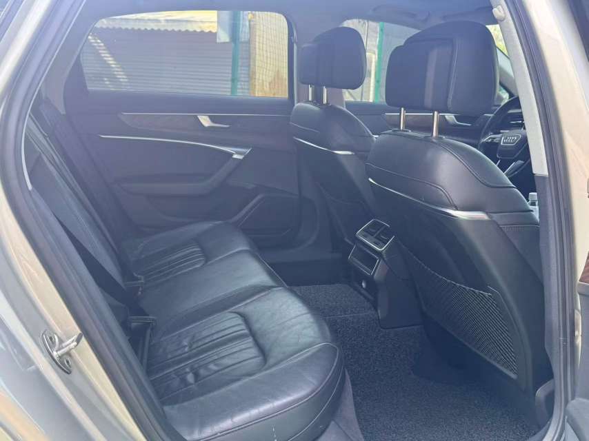 Audi A6L Luxury Elegant Edition 7