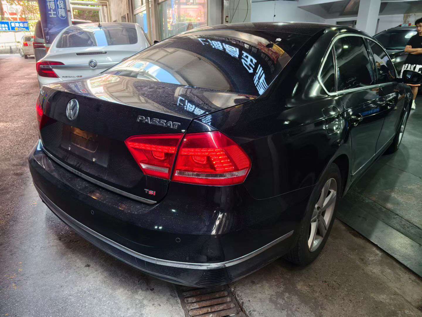 Volkswagen Passat 2012 Electric Sunroof 5