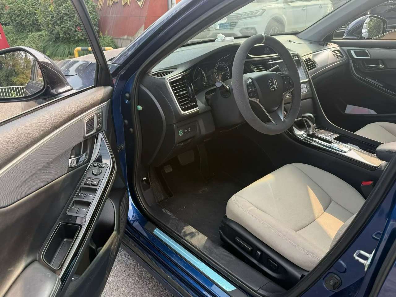 Honda Spirior 2.4 Luxury 2