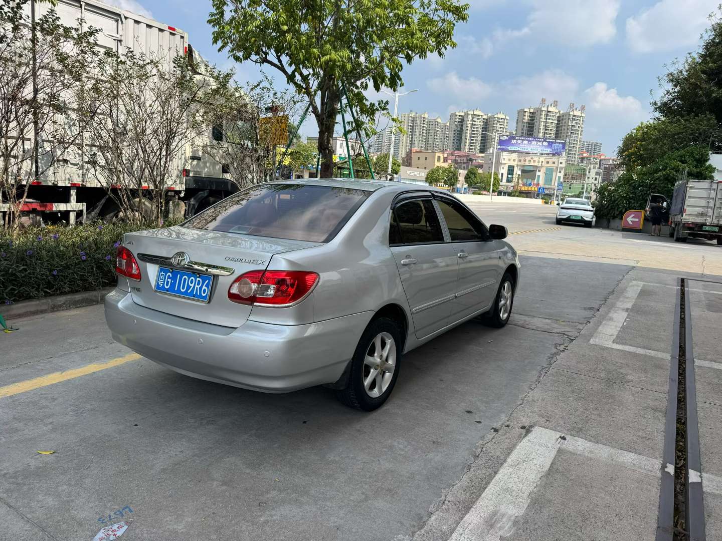 Toyota Corolla 2011 1.6 Automatic Luxury Edition 6