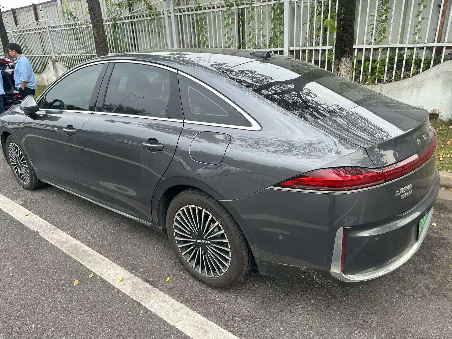 Roewe M7 DMH 160km Premium Edition 6