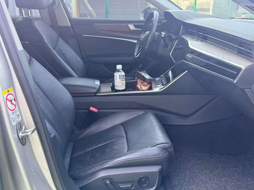 Audi A6L Luxury Elegant Edition 5