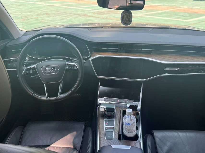 Audi A6L Luxury Elegant Edition 8