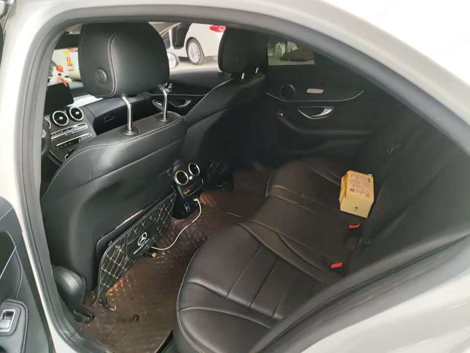 Mercedes-Benz C260L 48V 1.5T Sport Edition 7