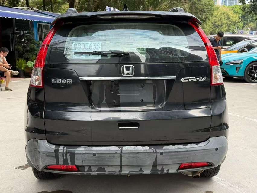 Honda CR-V 2.0L Automatic Without Sunroof 3
