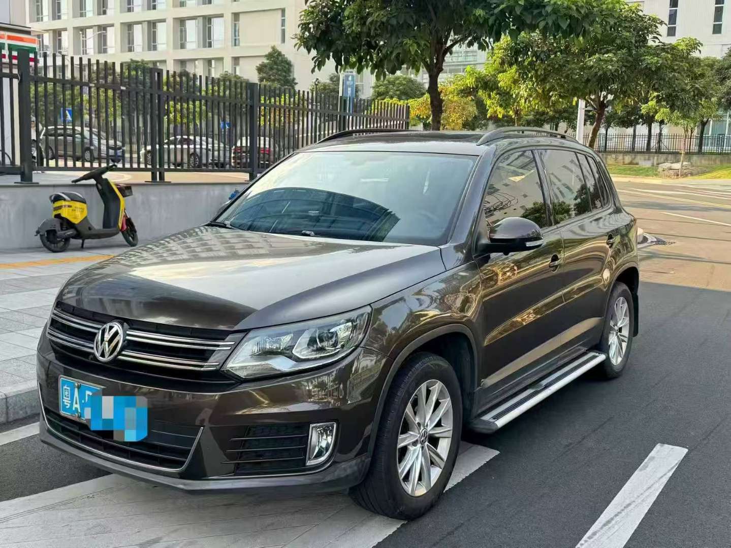 Volkswagen Tiguan 1.8T FWD Comfort Edition