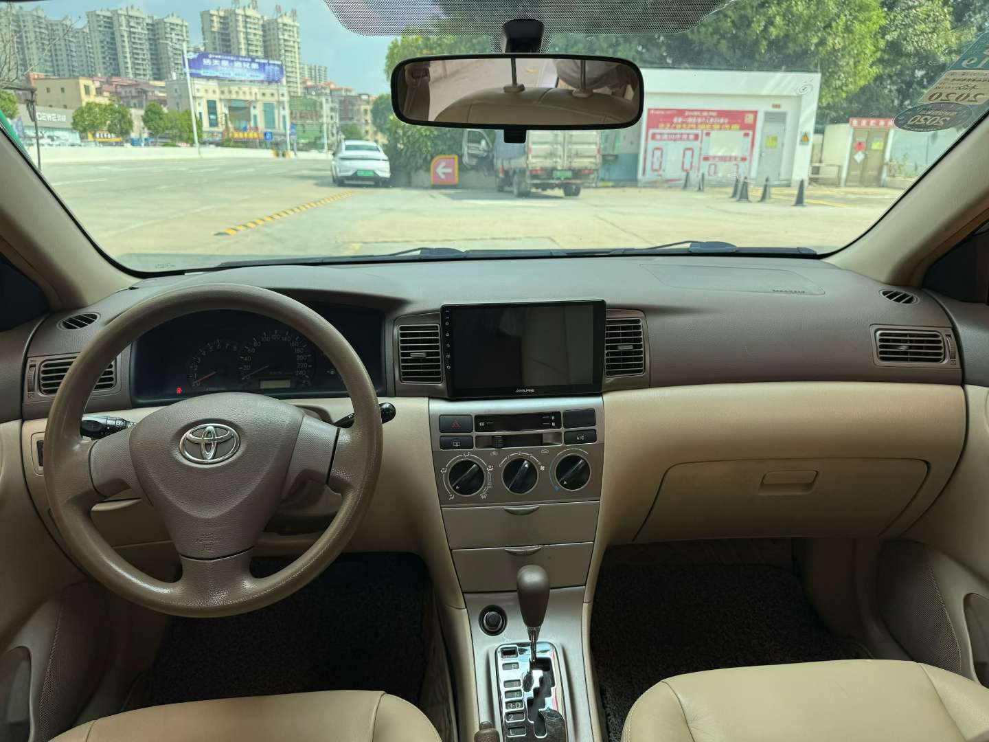 Toyota Corolla 2011 1.6 Automatic Luxury Edition 7