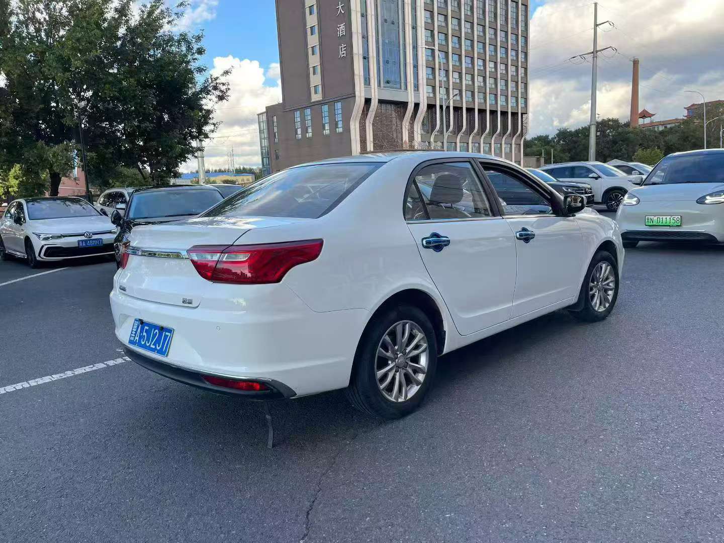 Geely Vision 4