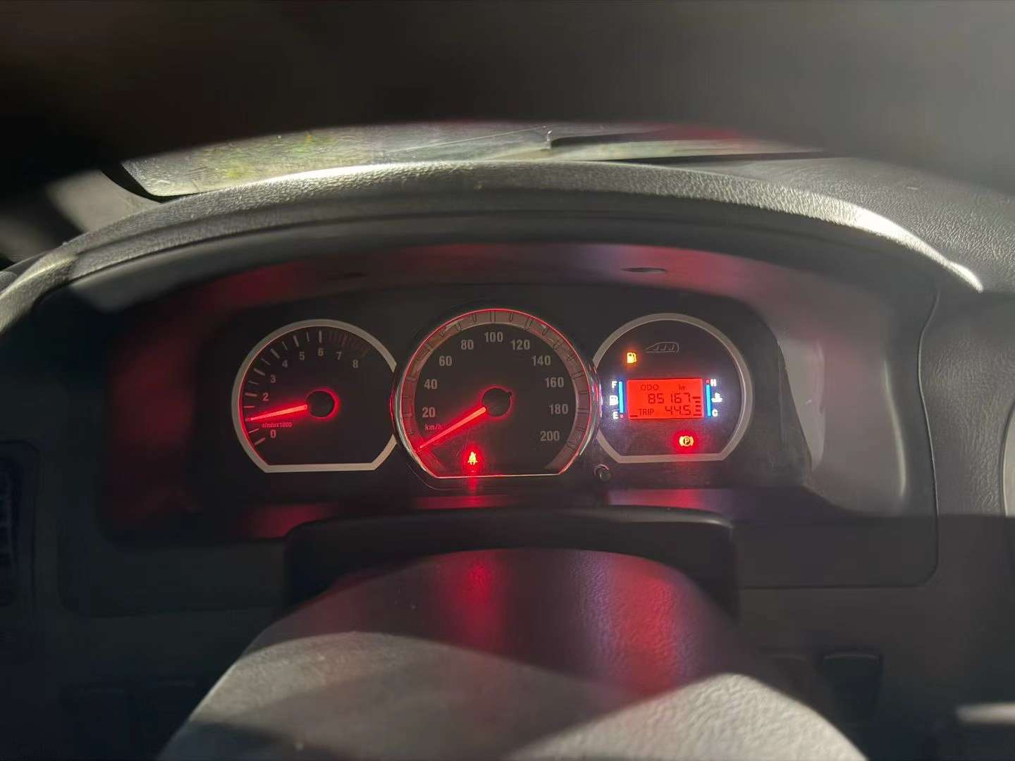 Dongfeng Lingzhi M5L 2015 2.0L 7-Seater 5