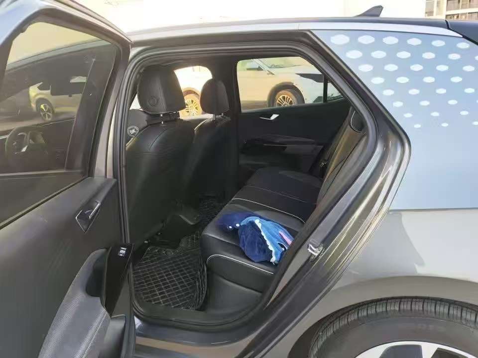 Volkswagen ID.3 6