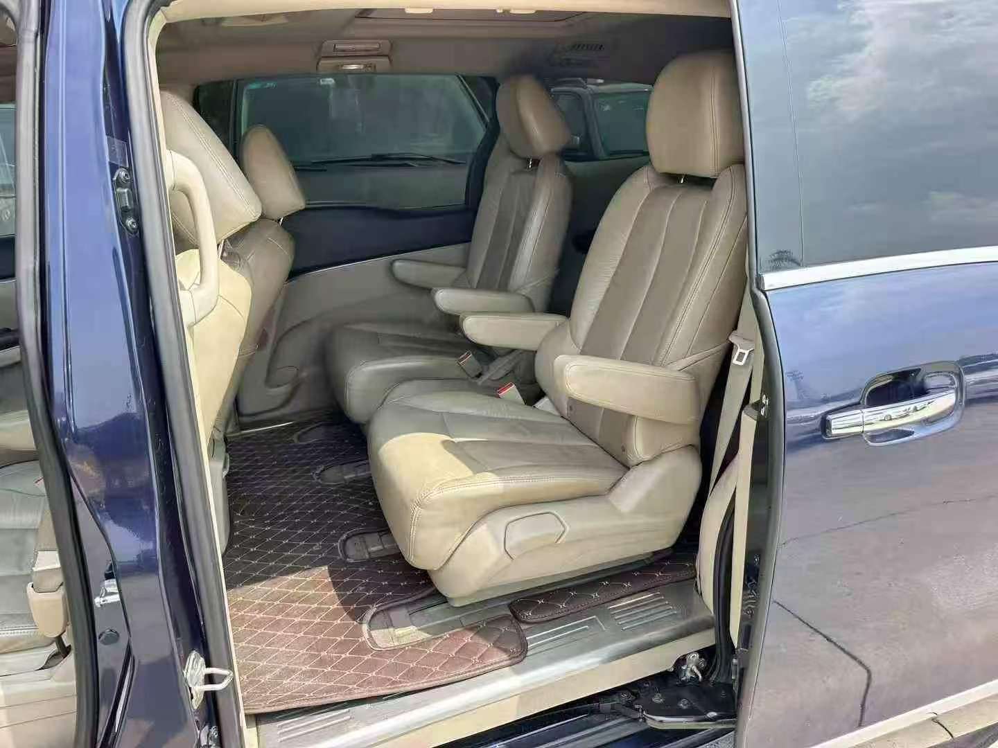 Buick GL8 Fat Head Fish 3.0L Automatic Sunroof 9