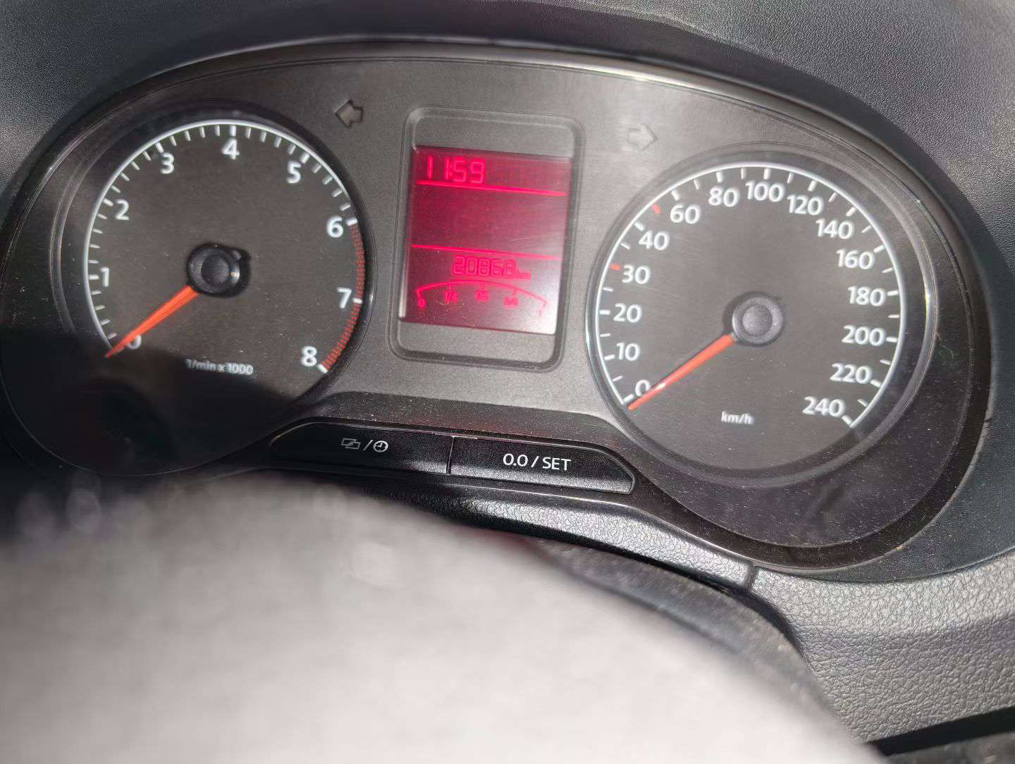 Volkswagen Polo 2013 1.6L Automatic Sunroof 9