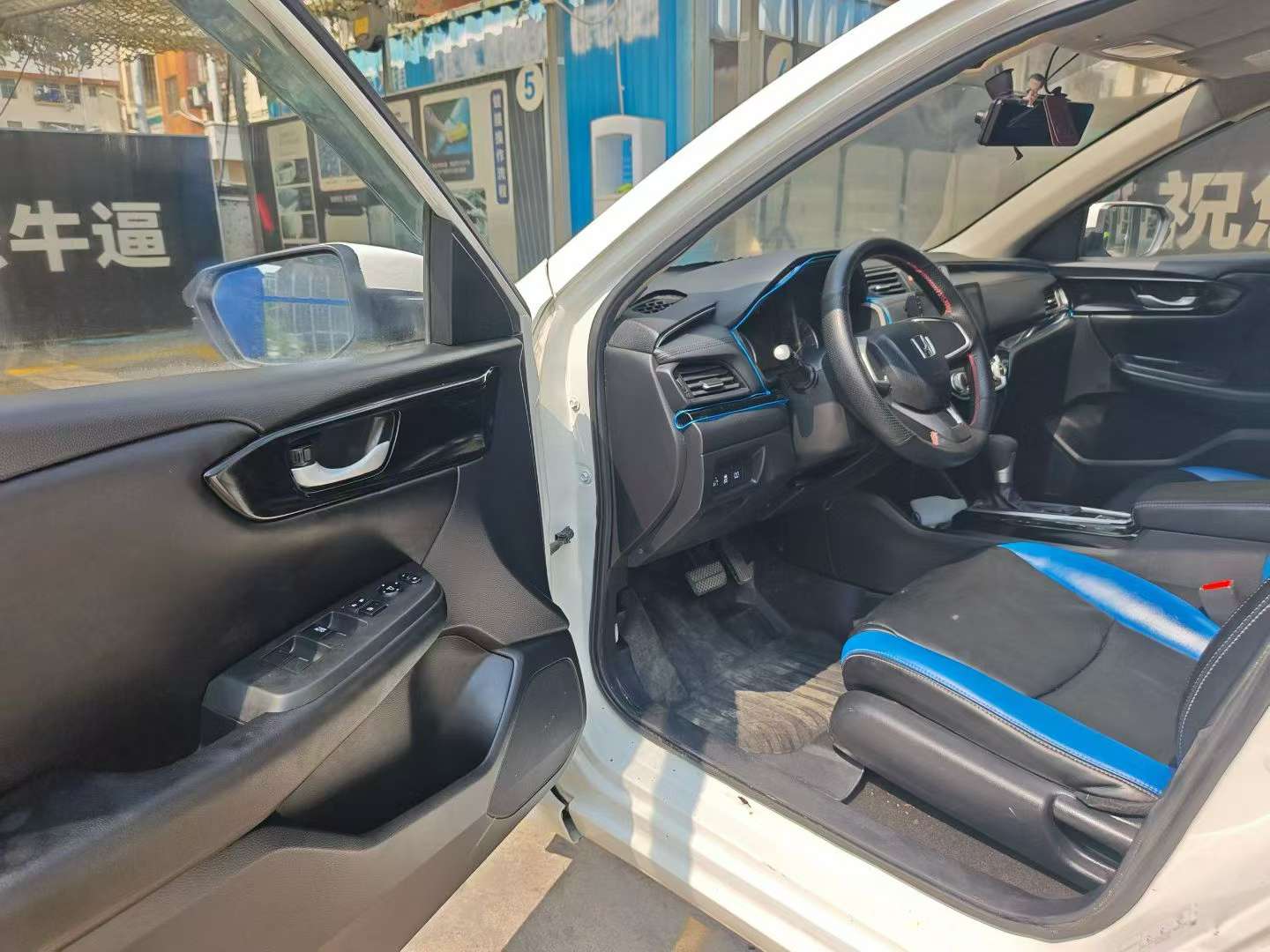 Honda Breeze 180 Turbo CVT Comfort Edition 4