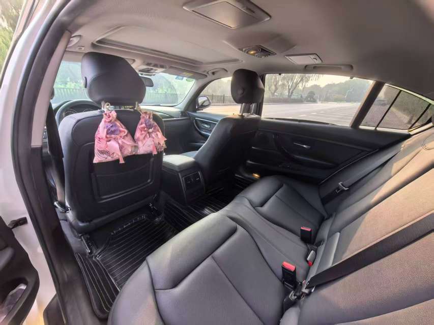 BMW 3 Series 2.0T Fashion Edition 4
