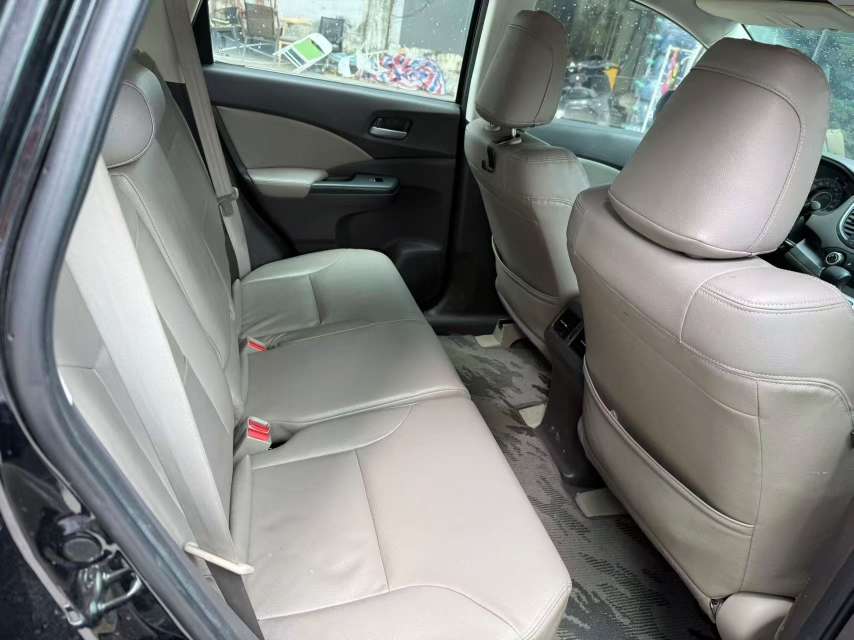 Honda CR-V 2.0L Automatic Without Sunroof 6