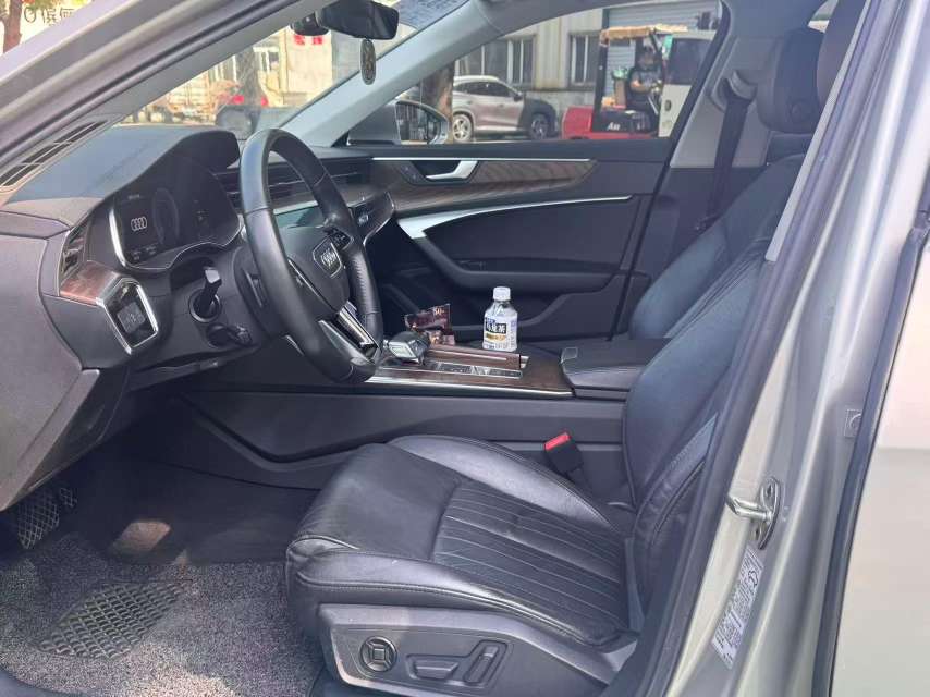 Audi A6L Luxury Elegant Edition 6
