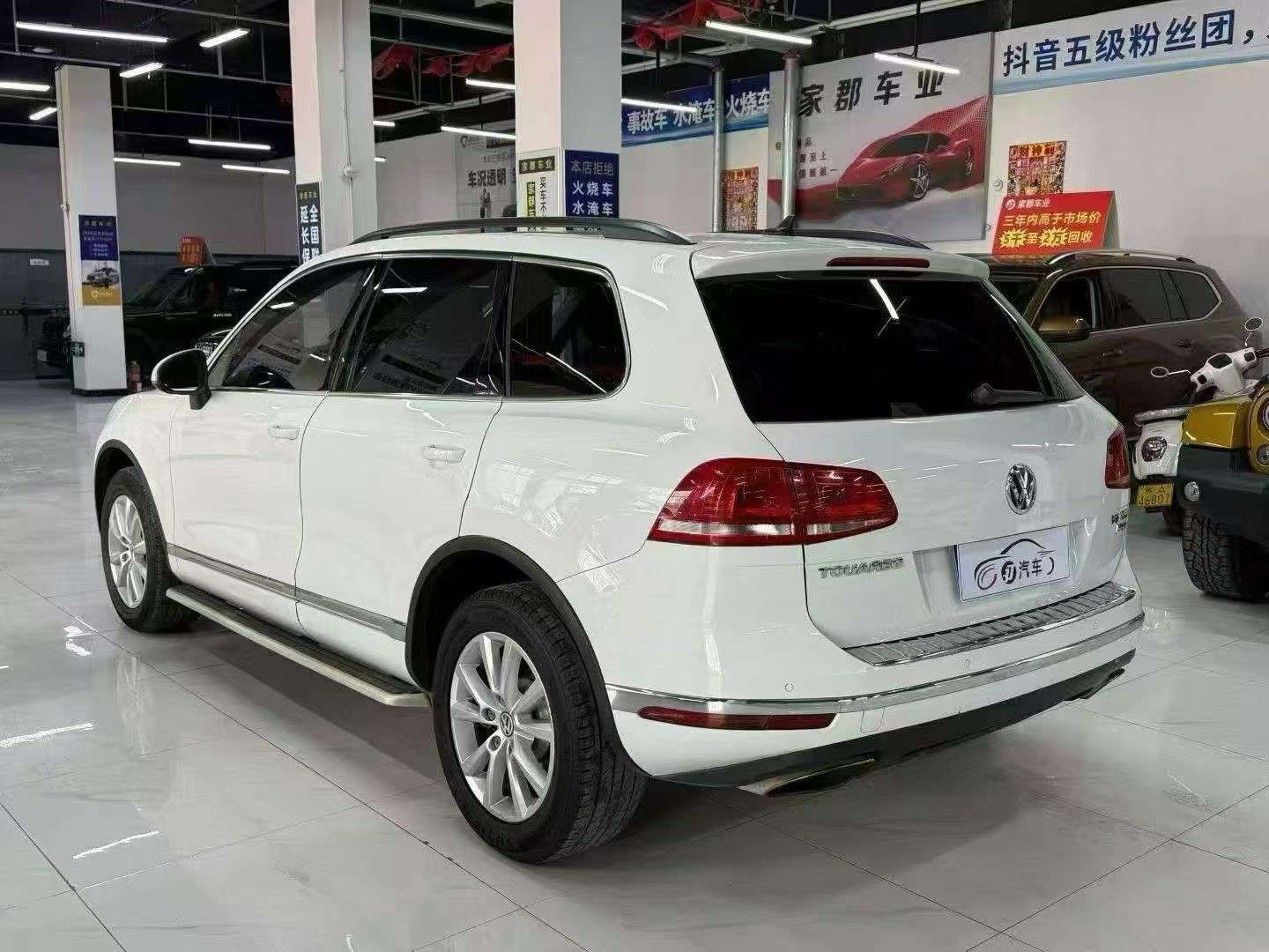 Volkswagen Touareg 2016 3.0T 4