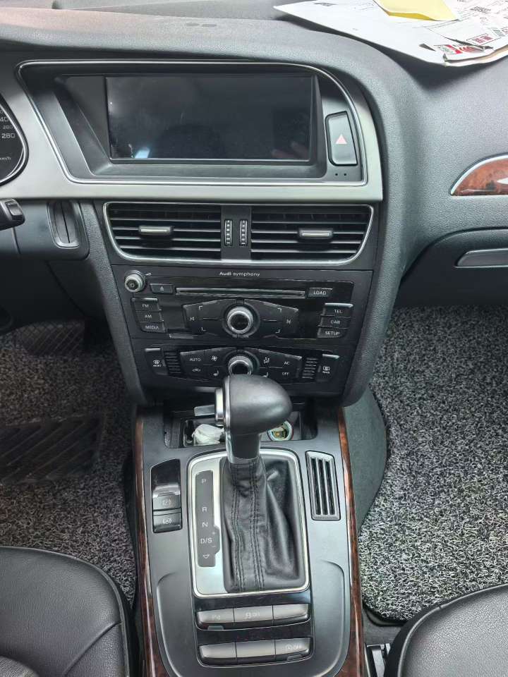 Audi A4L 2013 2.0L Automatic 8