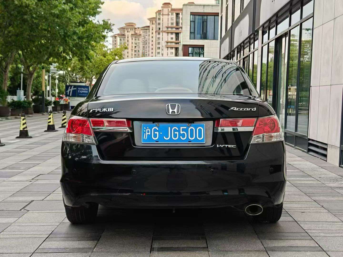 Honda Accord 2.0 Luxury 7