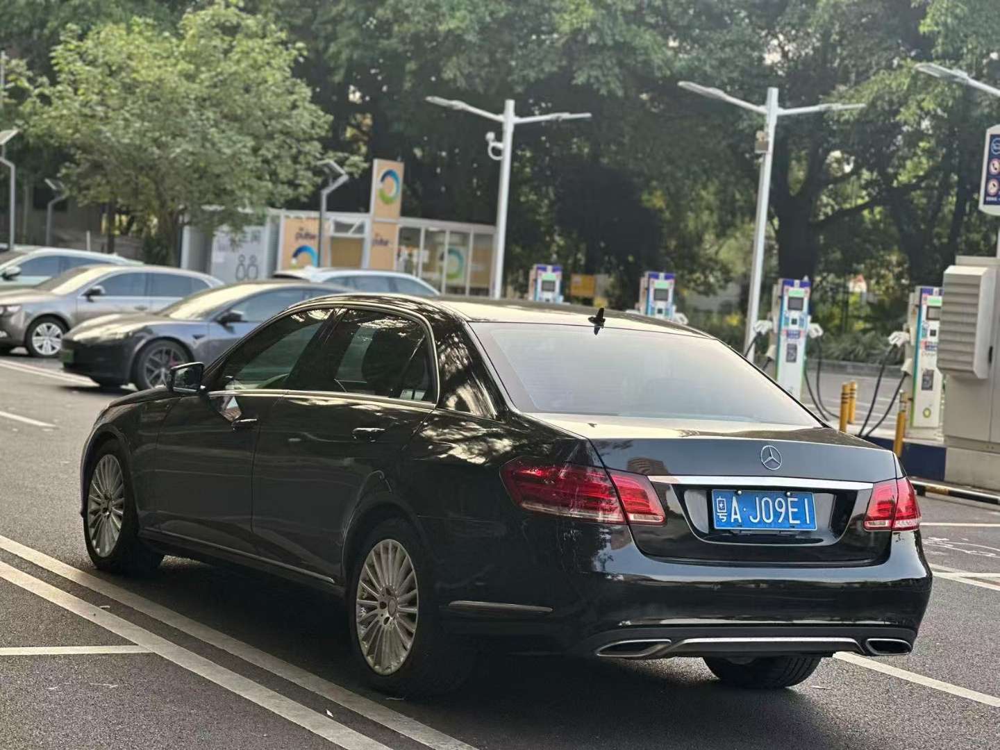 Mercedes-Benz E-Class 2.0T Sport Edition 4