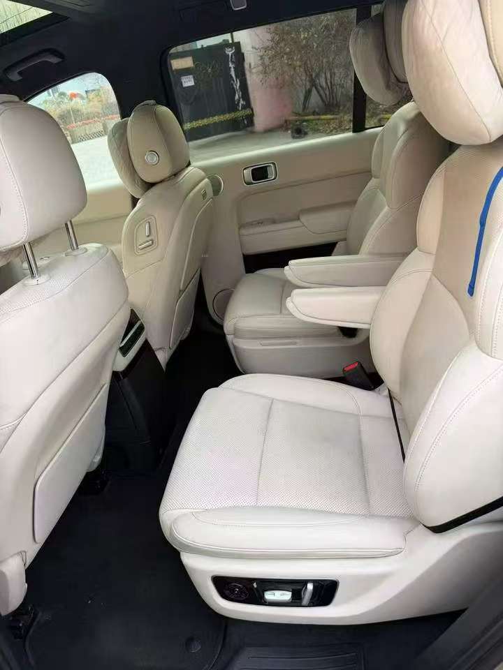 Li Auto L9 2022 MAX 5