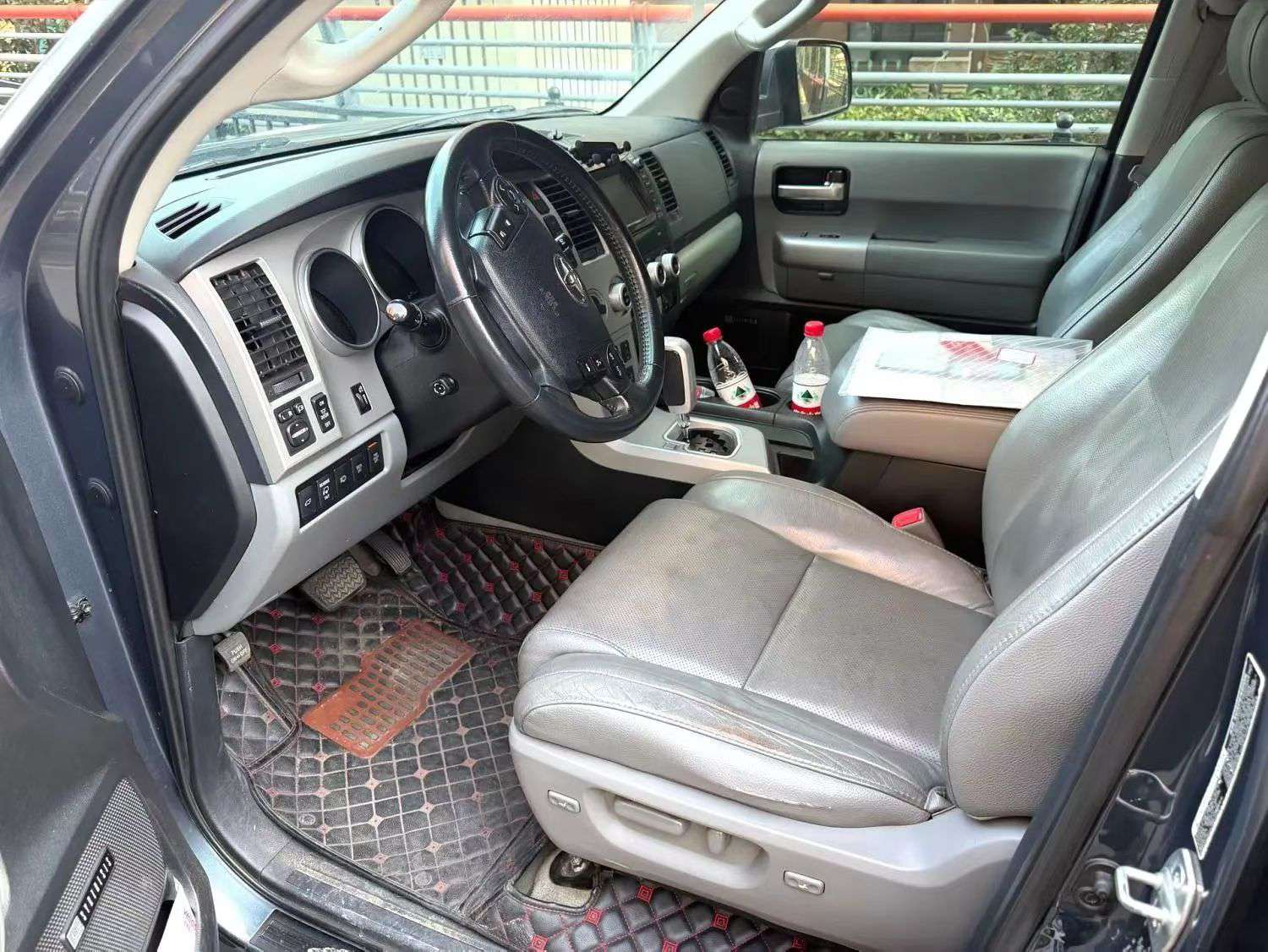 Toyota Sequoia 2009 5.7L V8 5
