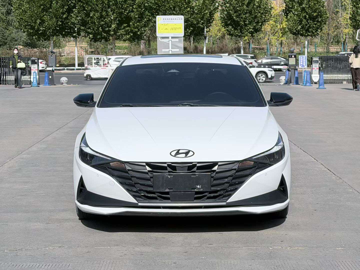 Hyundai Elantra 2022 1.5L CVT 20th Anniversary Edition 2