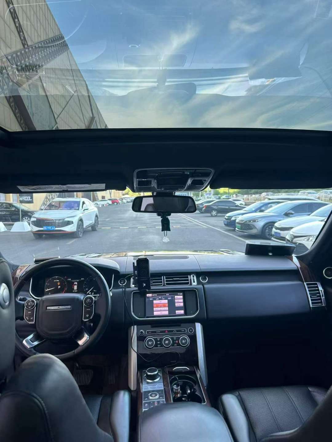 Land Rover Range Rover Executive Obsidian Limited Edition 8