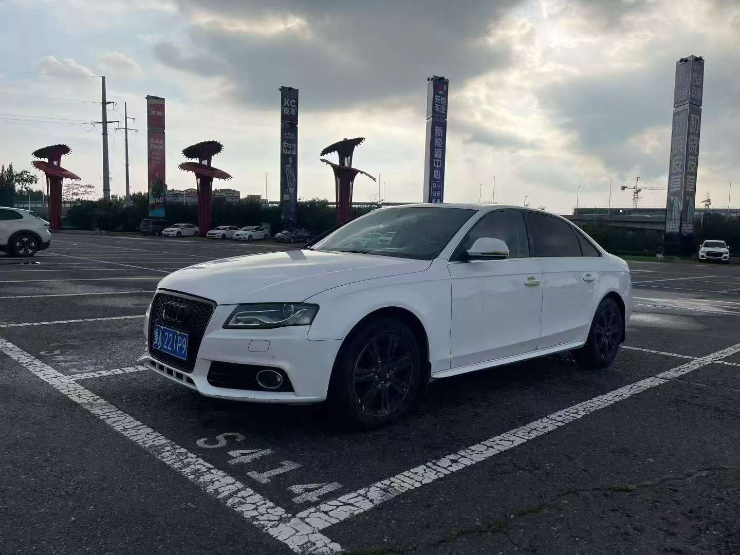 Audi A4L 2012 2.0T Automatic 2