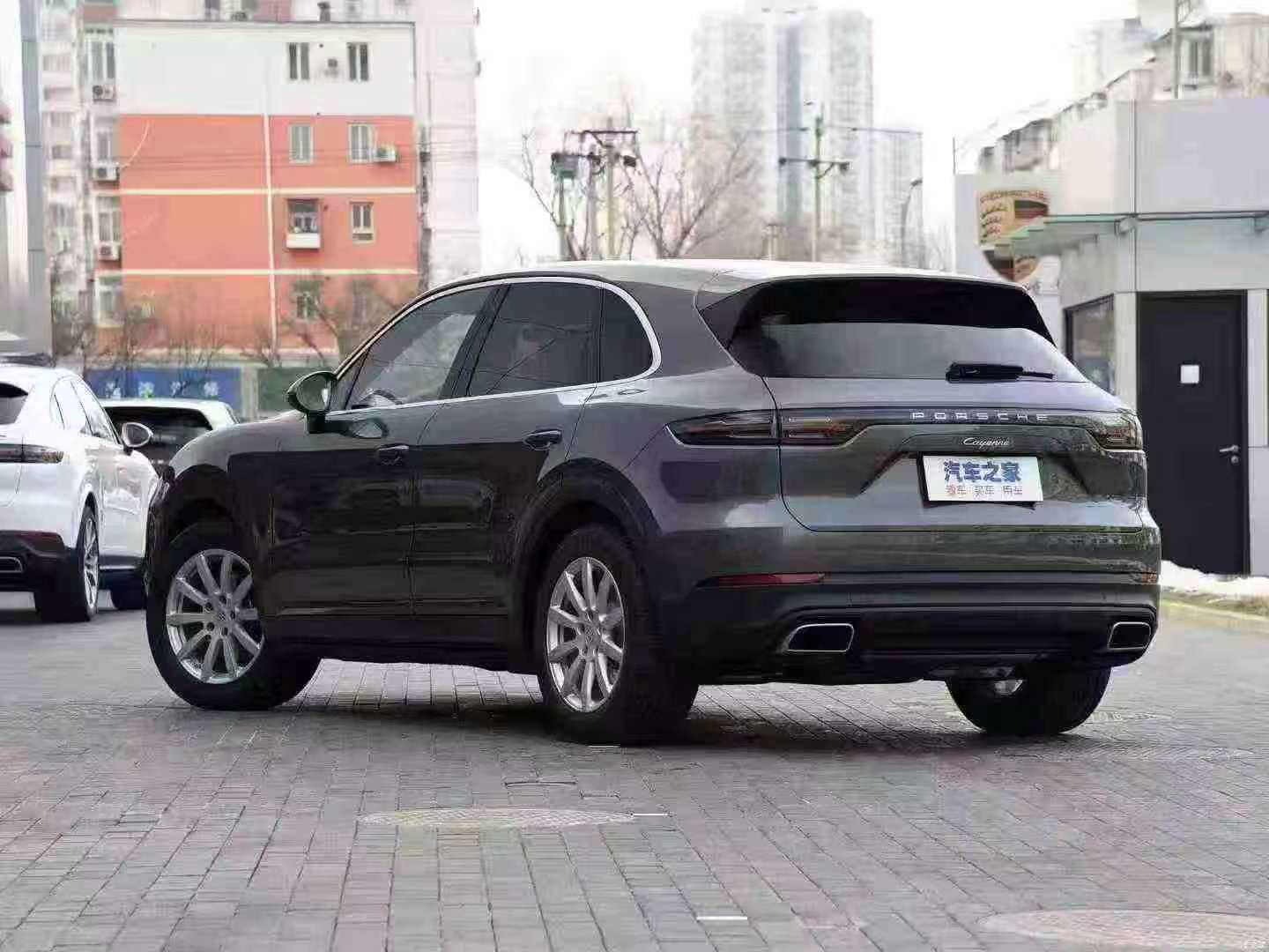 Porsche Cayenne 3