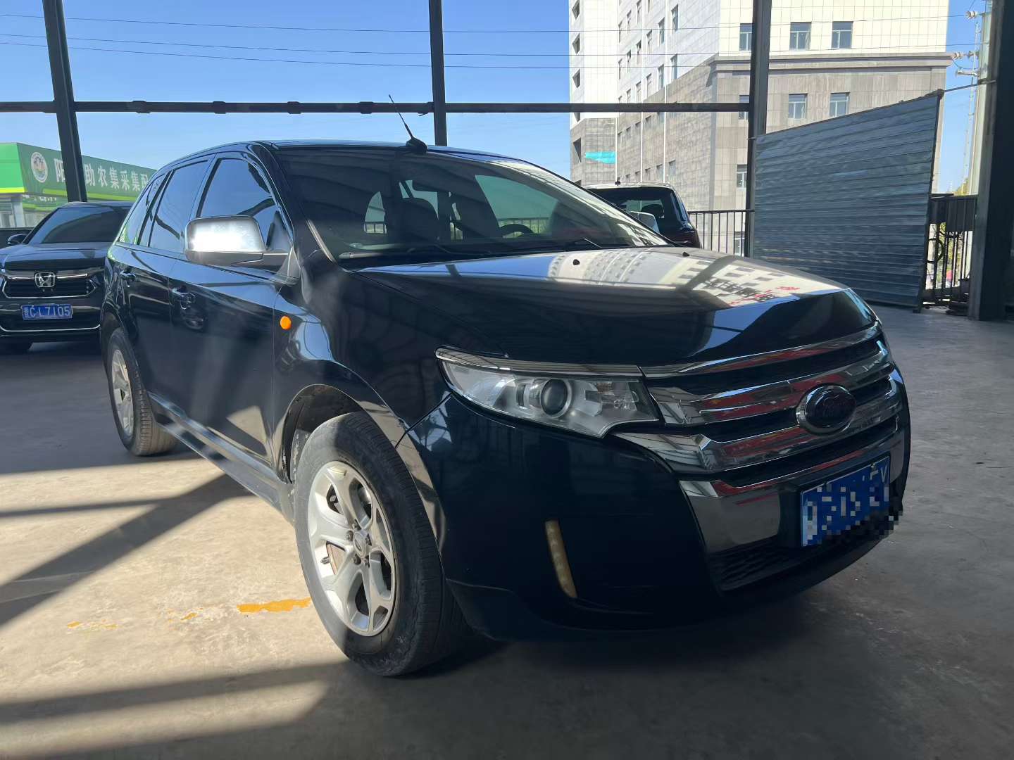 Ford Edge 2.0T Automatic 3