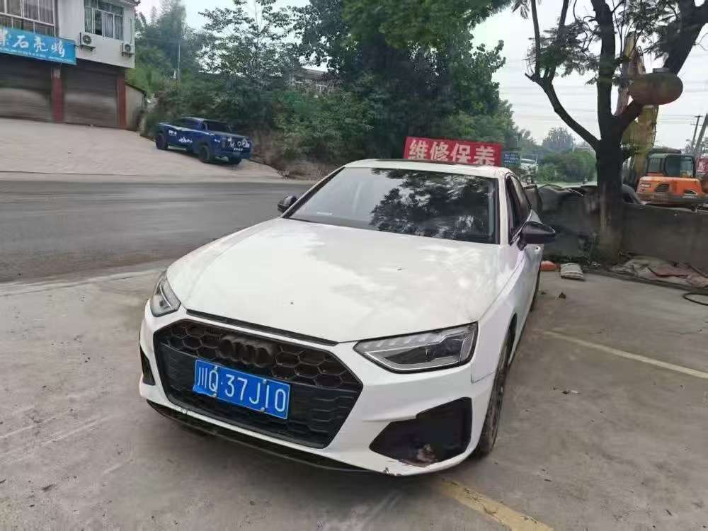 Audi A4L 2.0 Automatic