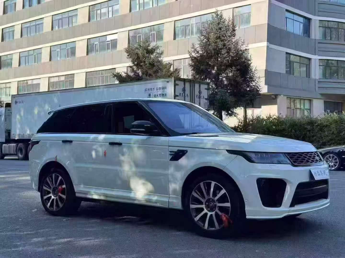 Land Rover Range Rover Sport 3.0T Gasoline 2