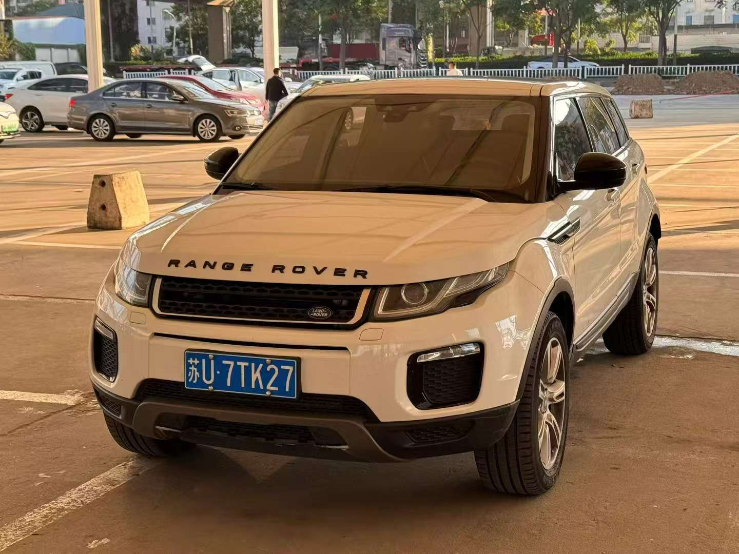 Land Rover Range Rover Evoque 2017 2.0T AWD 3