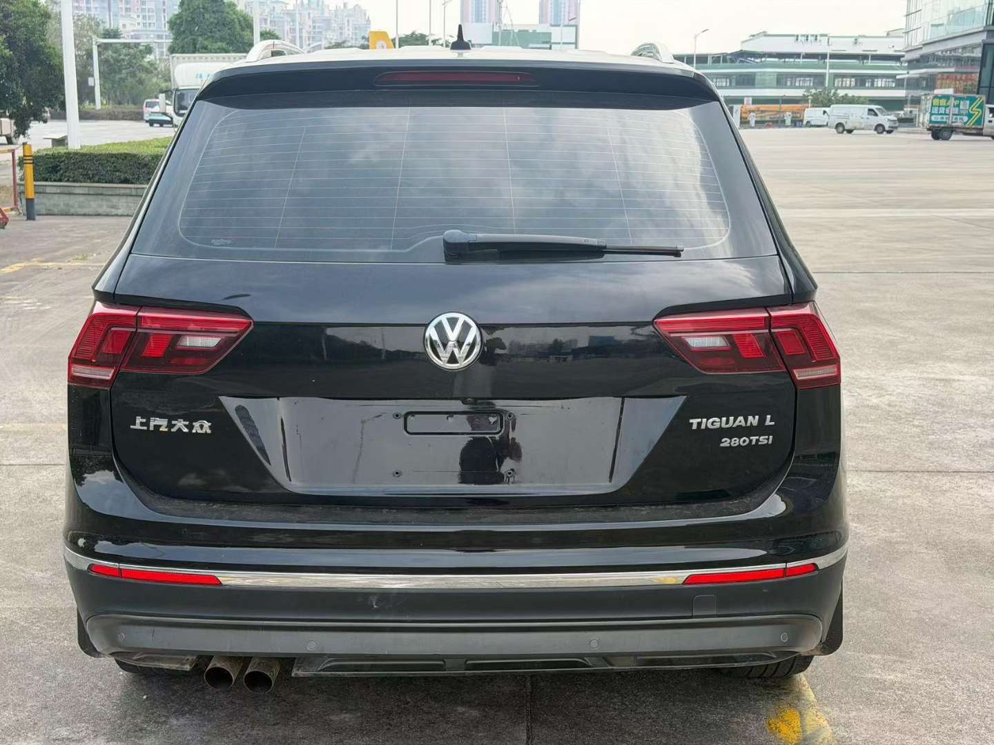 Volkswagen Tiguan L 1.4T 280 FWD Panoramic Comfort Edition 3