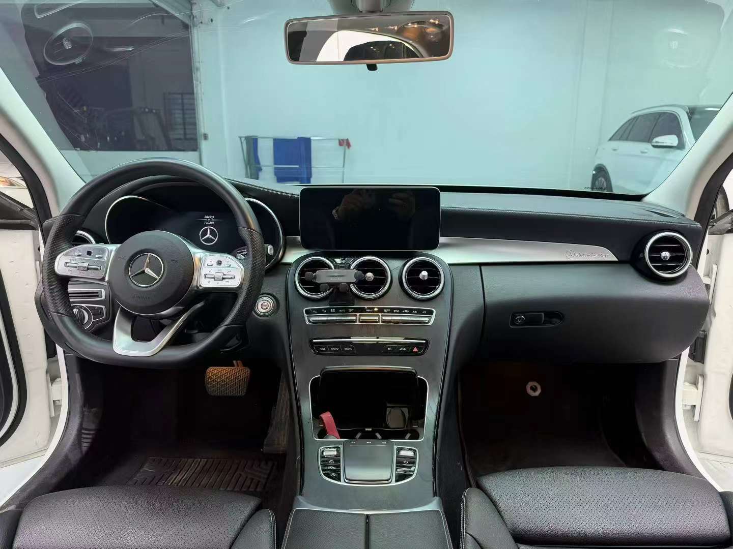 Mercedes-Benz C-Class 8