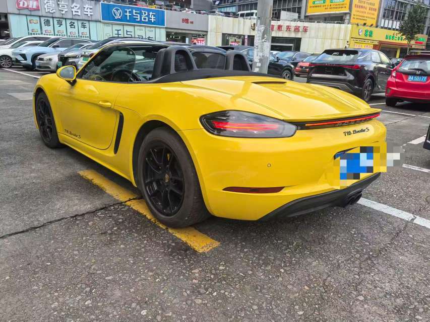 Porsche 718 3