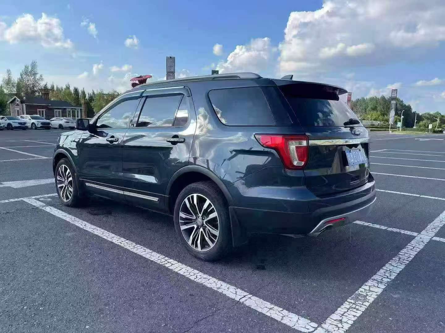 Ford Explorer 2017 2.3T Automatic 4WD 7-Seater 5