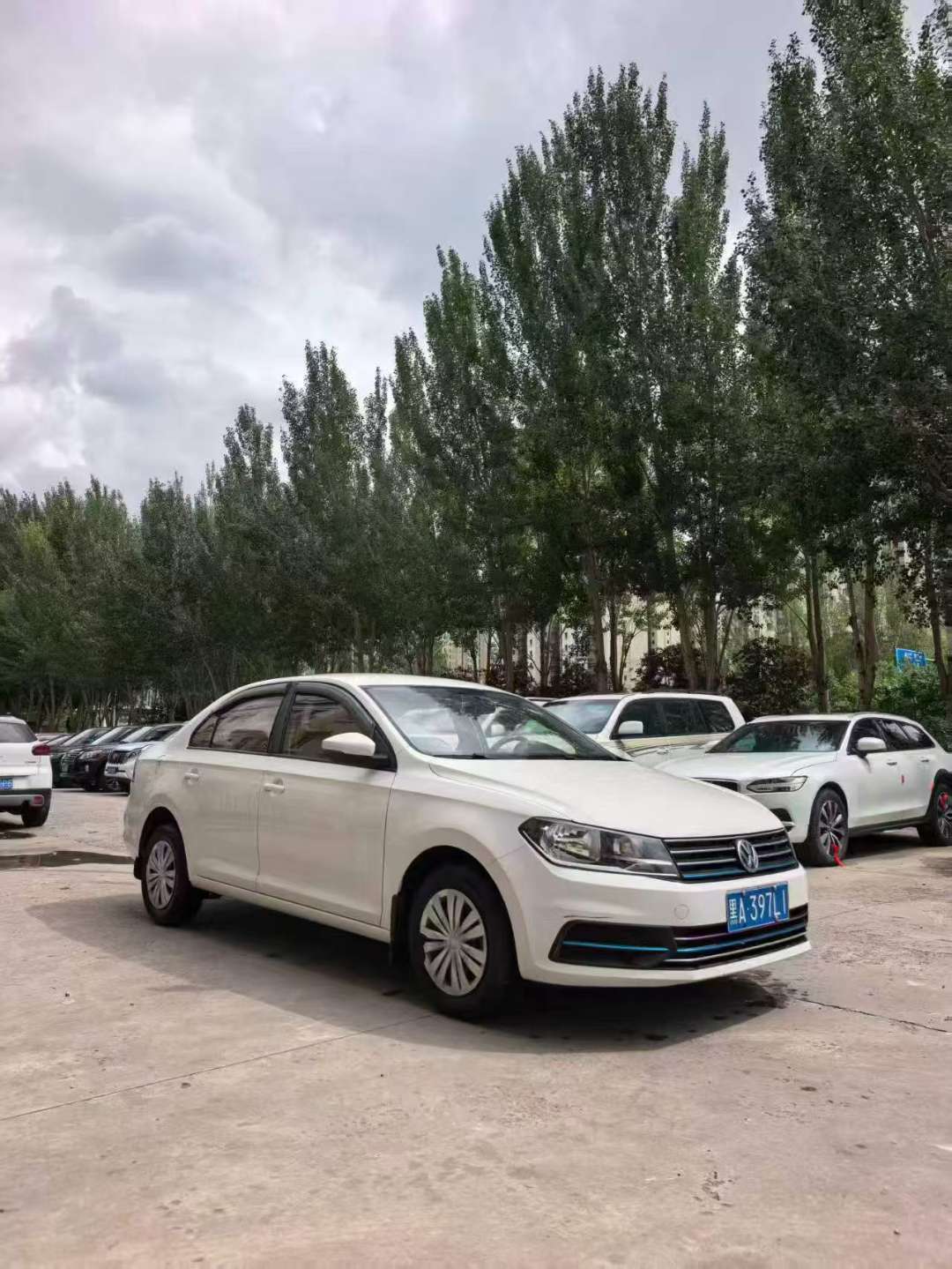 Volkswagen Santana 2