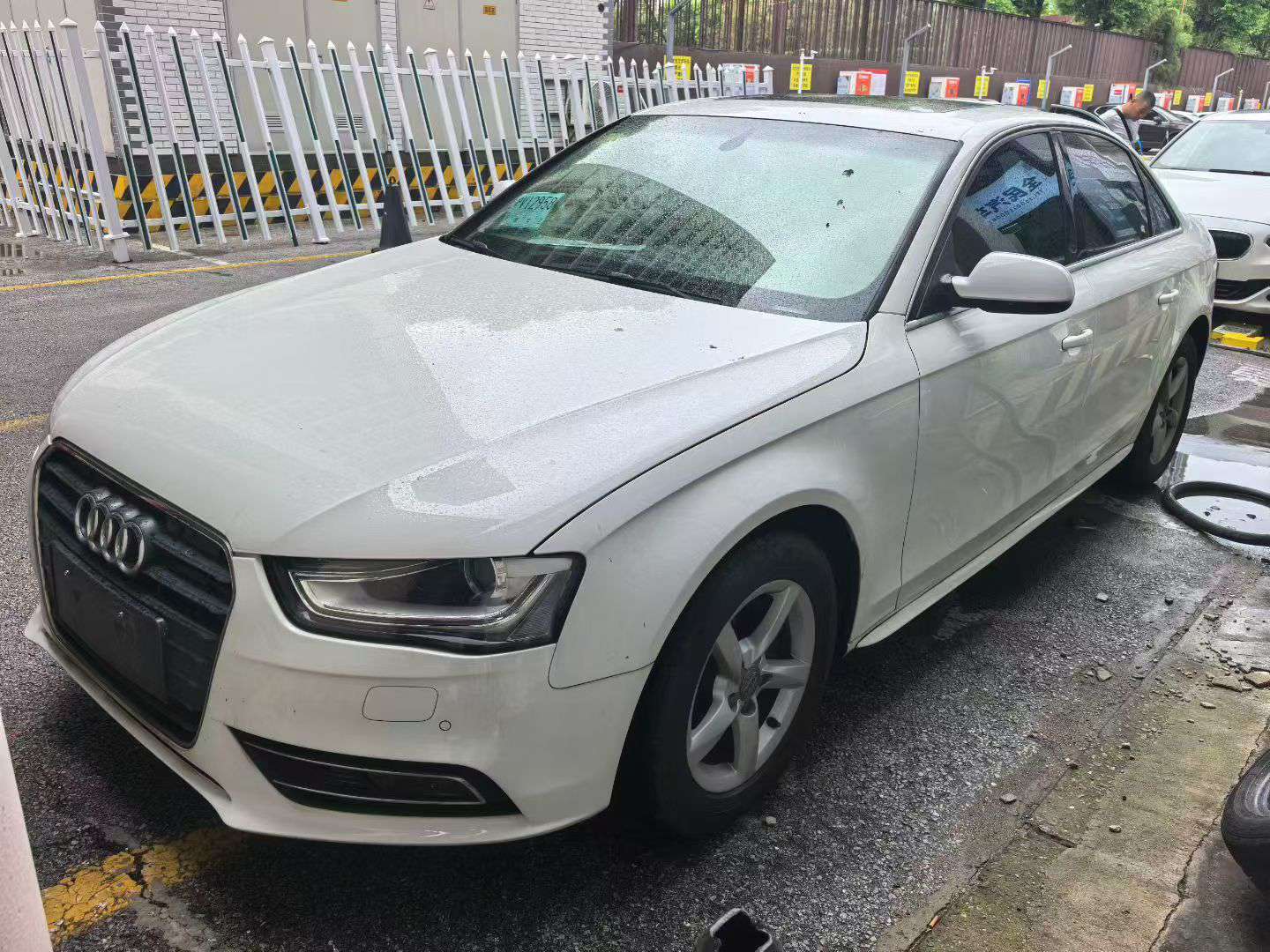 Audi A4L 2013 2.0L Automatic 2