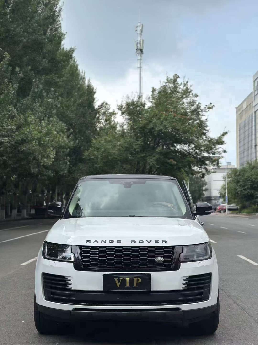 Land Rover Range Rover 2019 Heritage Extended Edition 3.0T Gasoline 2