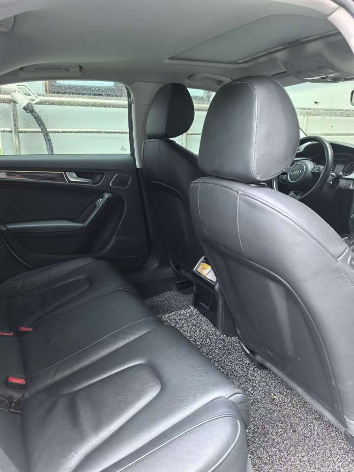 Audi A4L 2013 2.0L Automatic 6