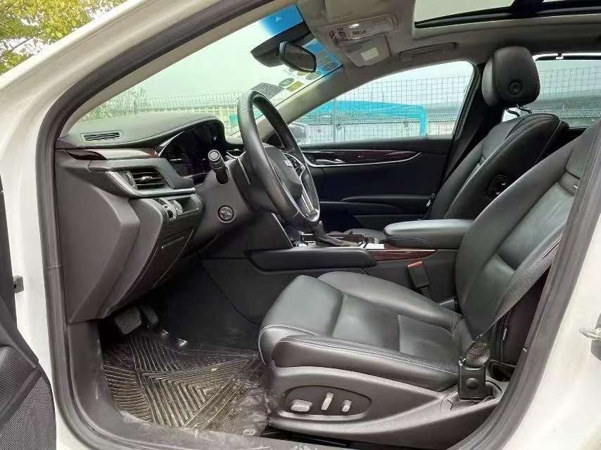 Cadillac XTS 2016 2.0T 28T Luxury 8