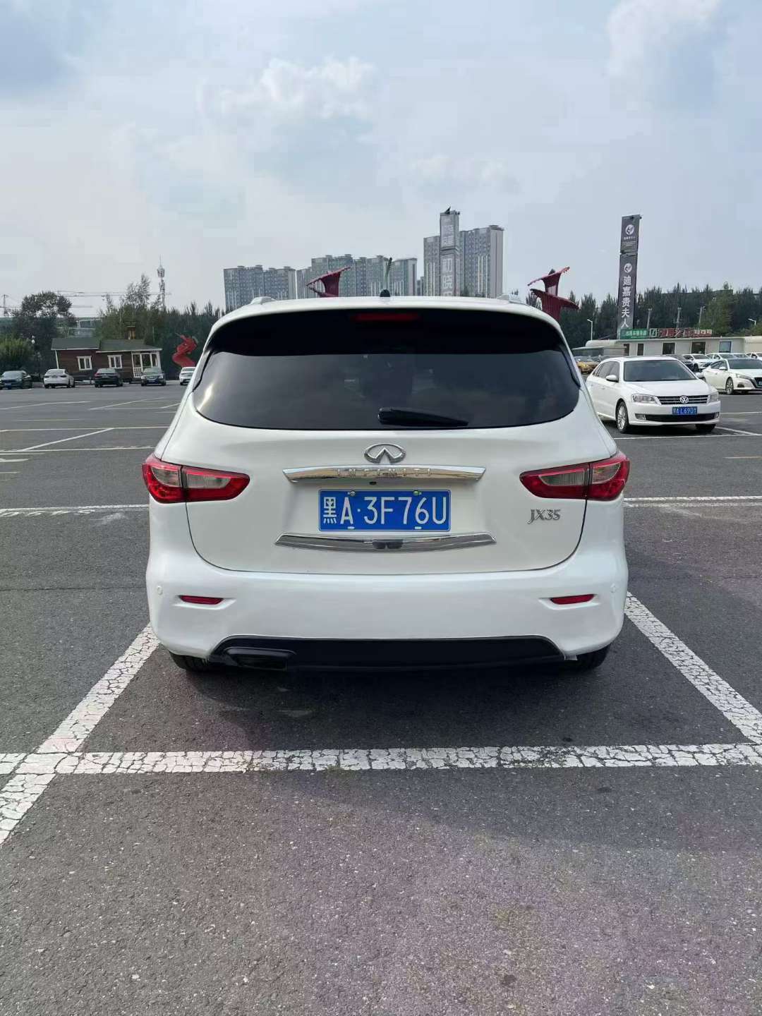 Infiniti JX35 6