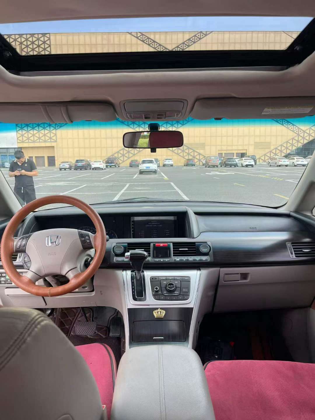 Honda Elysion 2.4 3098 Luxury Navigation Edition 8