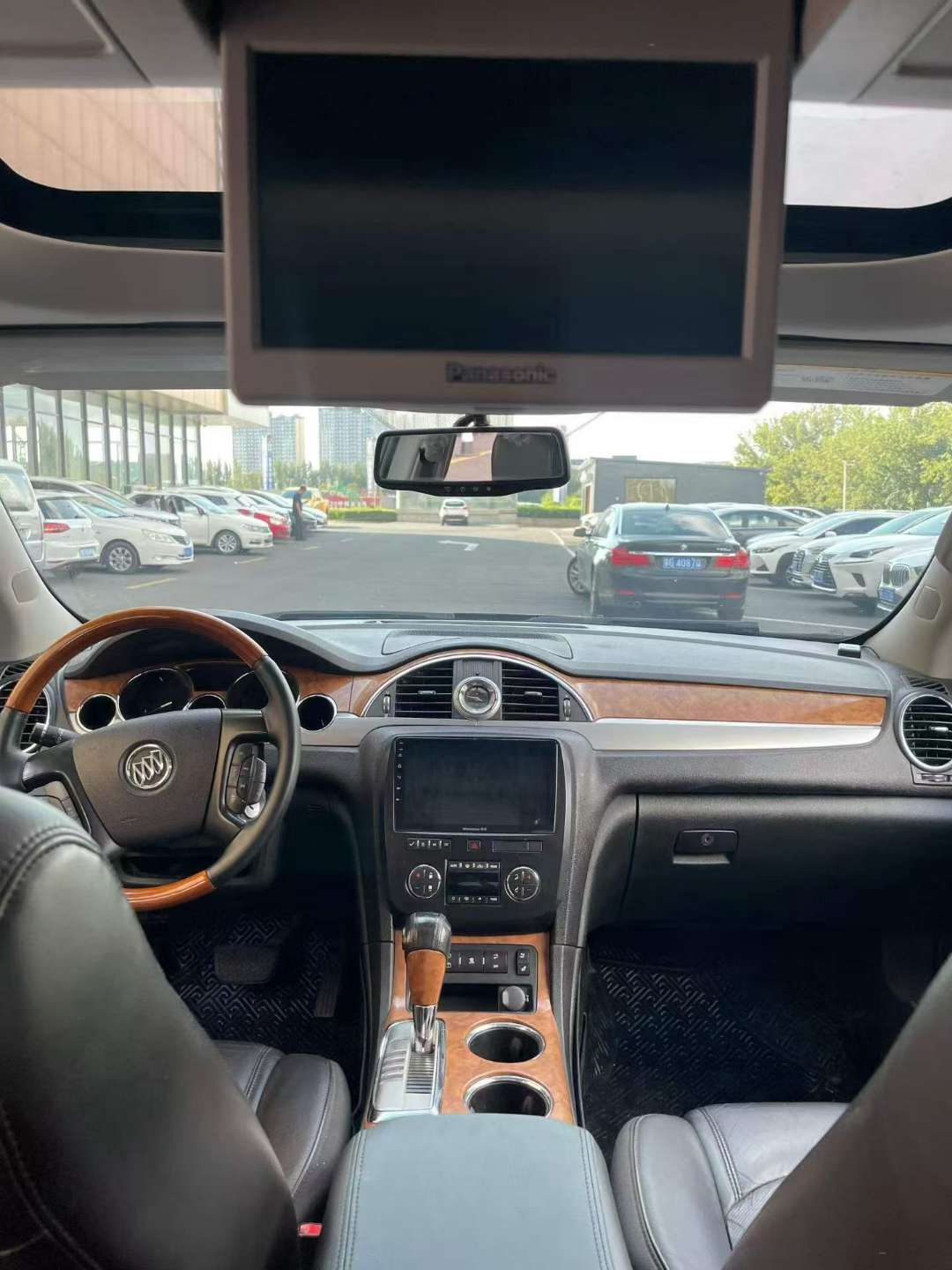 Buick Enclave 2011 High Trim 8