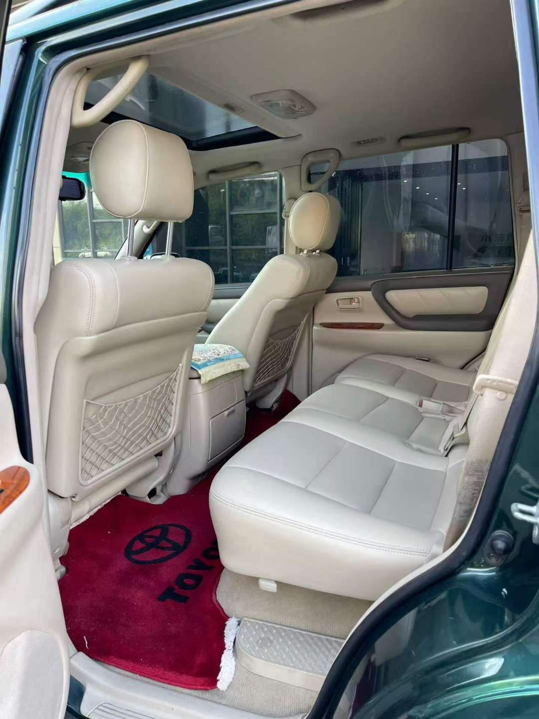 Toyota Land Cruiser 2004 4.7L Automatic 4WD 9